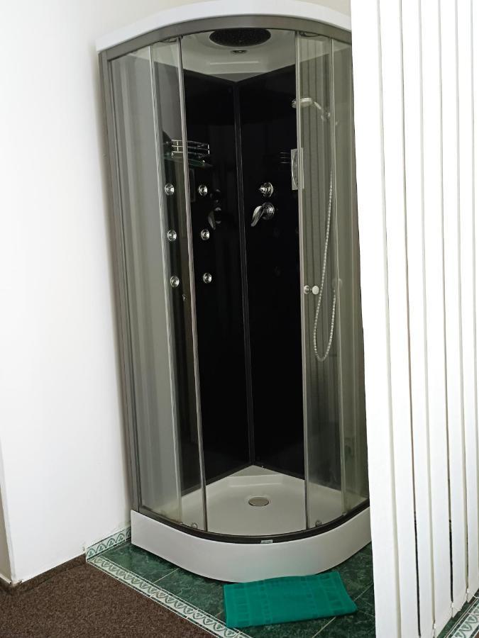 Hotel Labe 赫任斯科 外观 照片