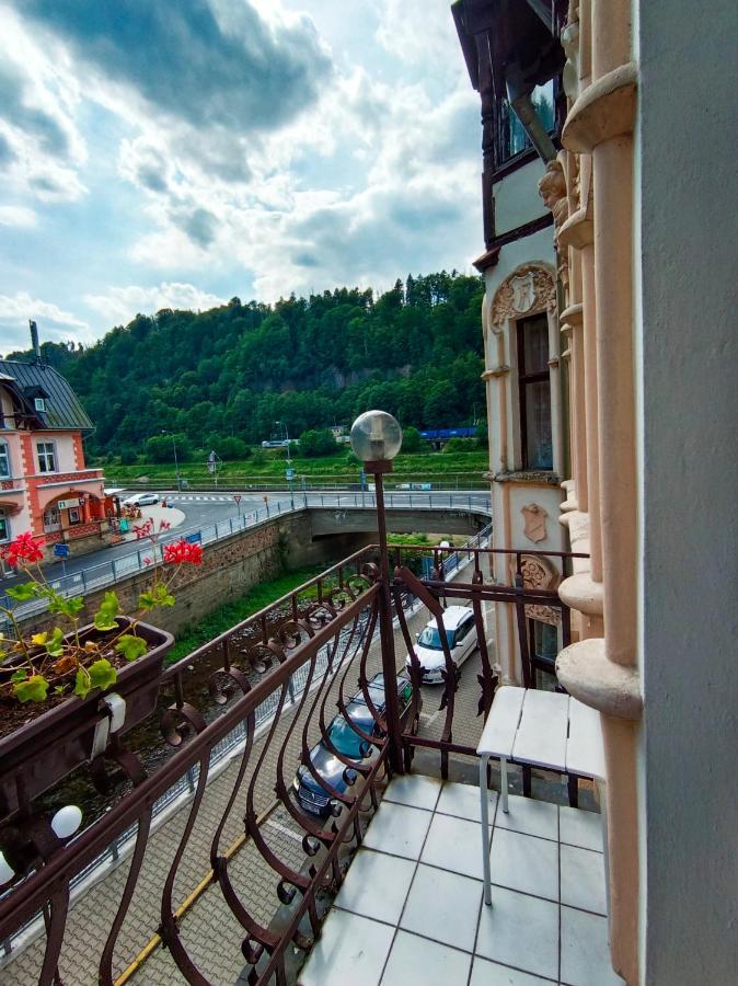Hotel Labe 赫任斯科 外观 照片